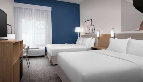 Chambre, 2 grands lits, accessible aux personnes à mobilité réduite (Mobility, Roll-In Shower)