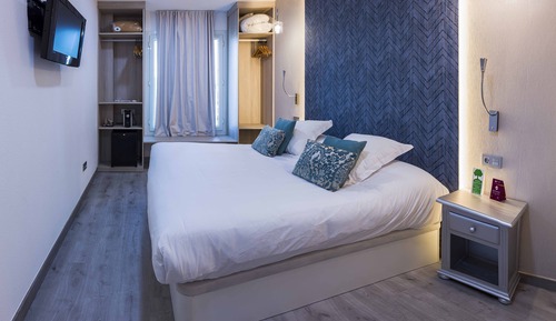 Suite Junior, 1 grand lit et 1 canapé-lit
