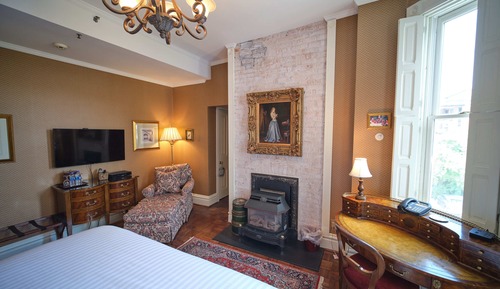 Chambre Premium avec lits jumeaux, salle de bains attenante (The Arkansas Black Room)