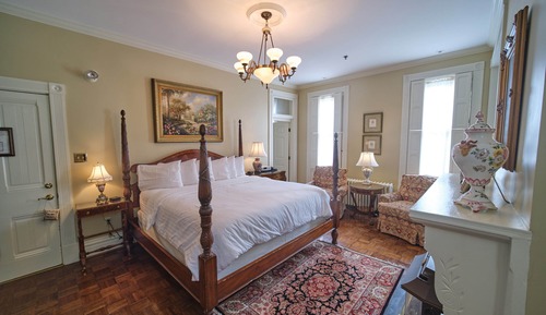 Chambre Simple Luxe, salle de bains attenante (The MacIntosh Suite)