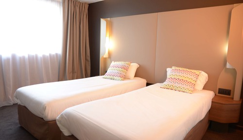 Chambre Standard, 2 lits une place