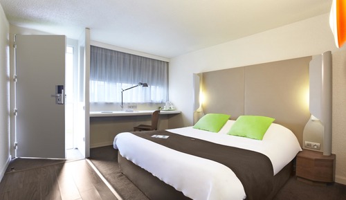 Next Generation, Chambre Standard, 1 lit double