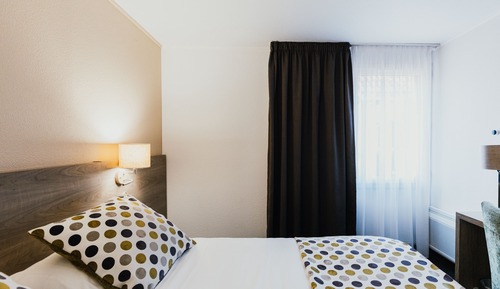 Chambre Standard, 1 grand lit, non-fumeurs, baignoire
