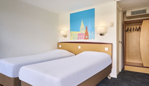 Chambre Standard, 2 lits une place