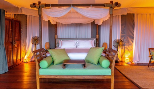 Panorama Tented Pool Villas