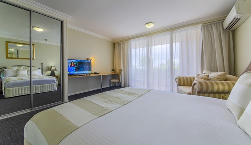 Chambre Standard, 1 très grand lit