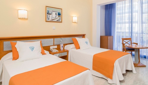 Chambre Double ou avec lits jumeaux, balcon, vue jardin