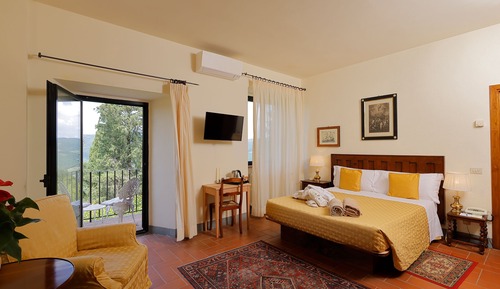 Suite Junior Belvédère avec petit balcon, vue vallée