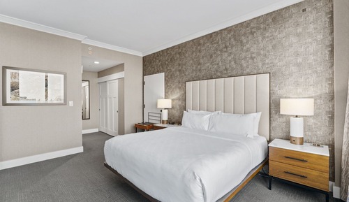 Suite Classique, plusieurs lits (Deluxe Room, 2 Queen Beds, Lake View)