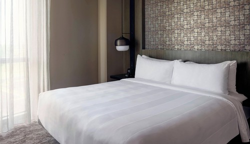 Suite, 1 chambre (Mobility/Hearing Access, Roll-In Shwr)