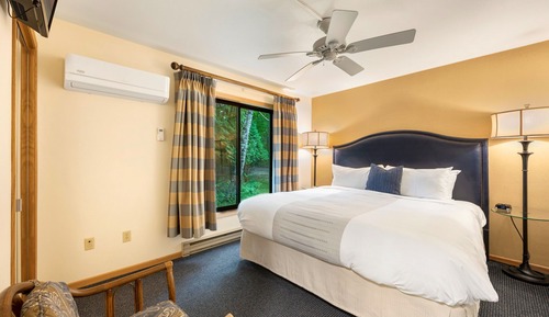 Chambre Deluxe, 1 très grand lit et 1 canapé-lit