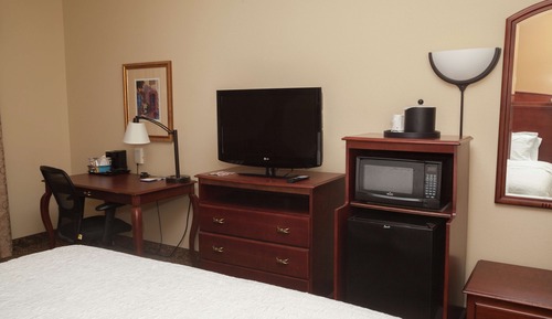 Chambre, 1 très grand lit, accessible aux personnes à mobilité réduite, non-fumeurs