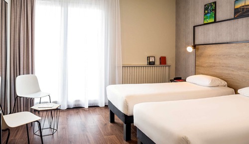 Chambre Supérieure, 2 lits une place (renovated)