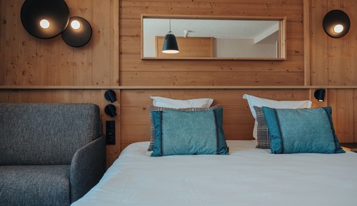 Chambre Triple Superieure, Vue Piste