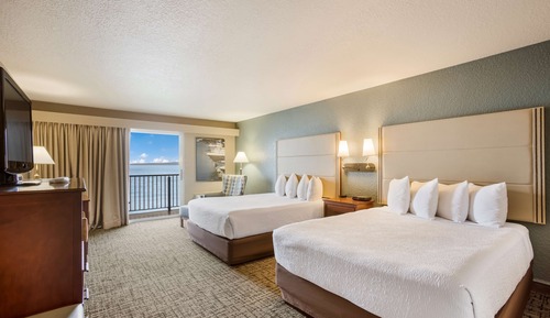 Chambre Deluxe, 2 grands lits, balcon, en bord de lac