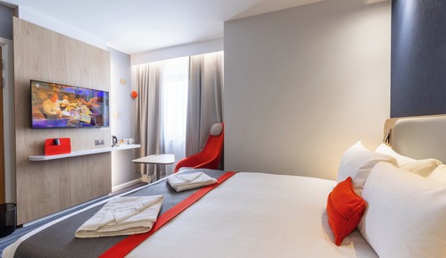 Chambre, 1 lit double, accessible aux personnes à mobilité réduite (with Free Hot Breakfast)