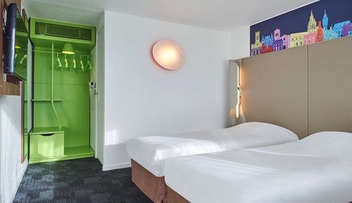 Chambre Standard, 2 lits une place