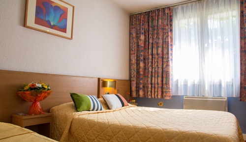 Chambre avec lits jumeaux