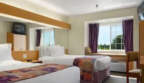 Chambre Standard, 2 grands lits