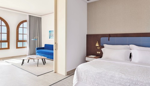 Suite, 1 très grand lit, non-fumeurs, en front de plage