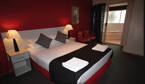 Chambre Deluxe, baignoire à jets