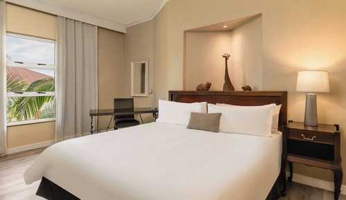Chambre, 1 très grand lit