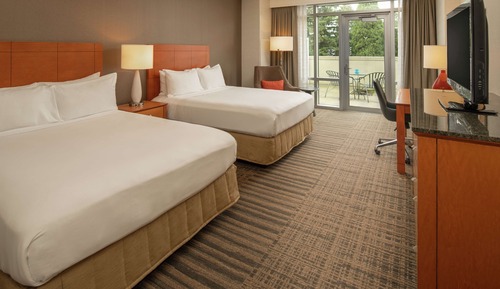 Chambre, 2 lits doubles, patio (Mobility & Hearing, Roll-in Shower)