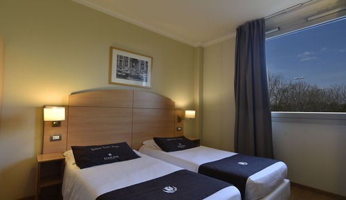 Chambre Standard, 3 lits une place