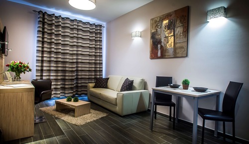 Chambre Supérieure, 1 très grand lit et 1 canapé-lit