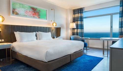 Chambre Exécutive, 1 très grand lit, vue mer