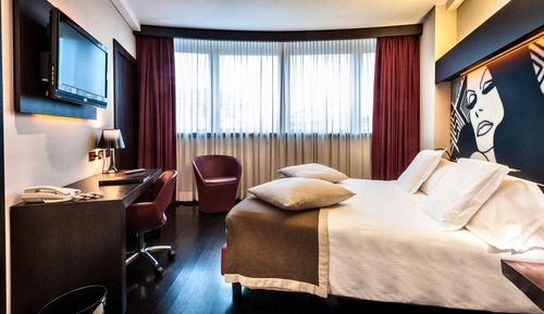 Chambre Supérieure, 1 très grand lit