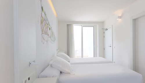 Chambre Double, balcon, vue mer