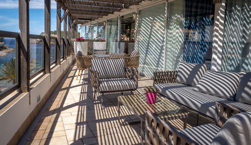 Suite Premium, terrasse, vue partielle sur l'océan