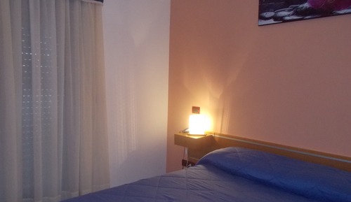 Chambre Double pour 1 personne (with balcony)