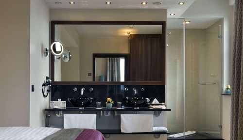 Suite Signature