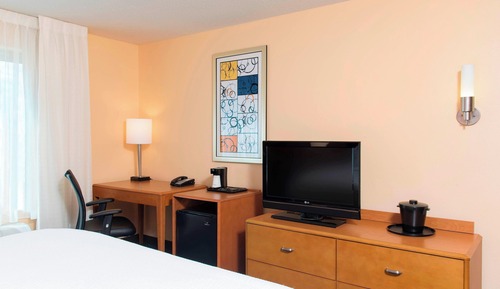 Chambre, 1 très grand lit