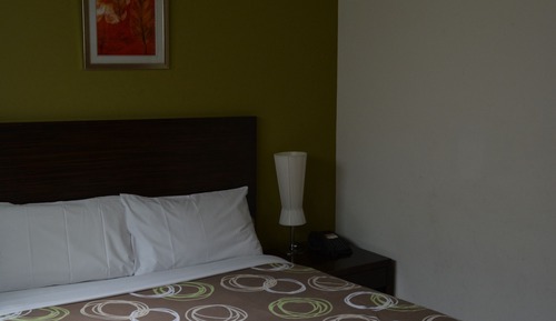 Chambre d'hôtel moderne
