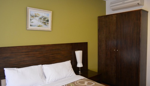 Studio (Apartment )