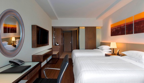 Chambre Supérieure, 2 lits une place, vue ville