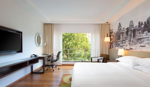 Chambre Deluxe, 1 très grand lit, non-fumeurs (Mobility/Hearing Access, Roll-in Shwr)