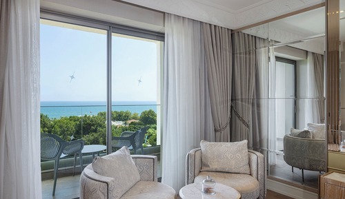 Honeymoon Sea View with Jacuzzi