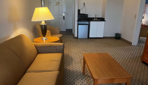 Suite Deluxe, 1 très grand lit, accessible aux personnes à mobilité réduite (Tub with Grab Bars)