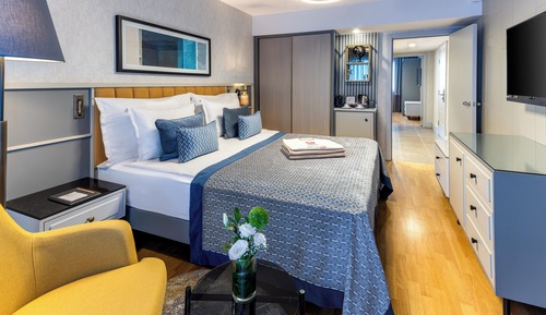 Deluxe Family Suite, 2 Bedrooms