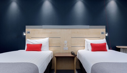 Chambre Standard, 2 lits une place (with Free Hot Breakfast)