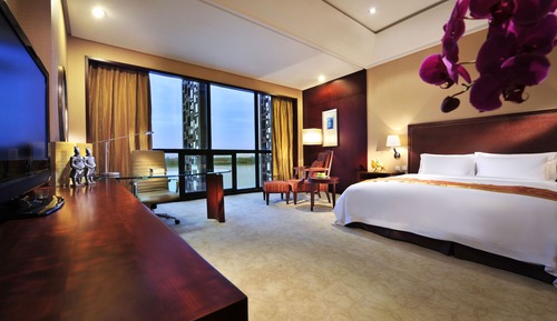 Chambre Double Majestueuse, vue fleuve