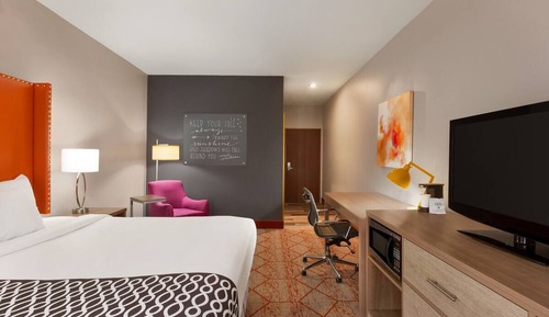 Chambre, 1 très grand lit, accessible aux personnes à mobilité réduite (Mobility Accessible)