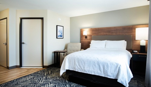 Suite Studio, 1 grand lit (Communication, Roll-In Shower)