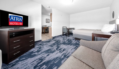 Chambre, 1 très grand lit, fumeurs