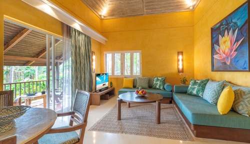 Rasa Family Seaview Suite