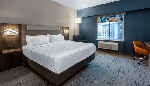 Suite, 1 très grand lit et 1 canapé-lit, accessible aux personnes à mobilité réduite (Mobility)